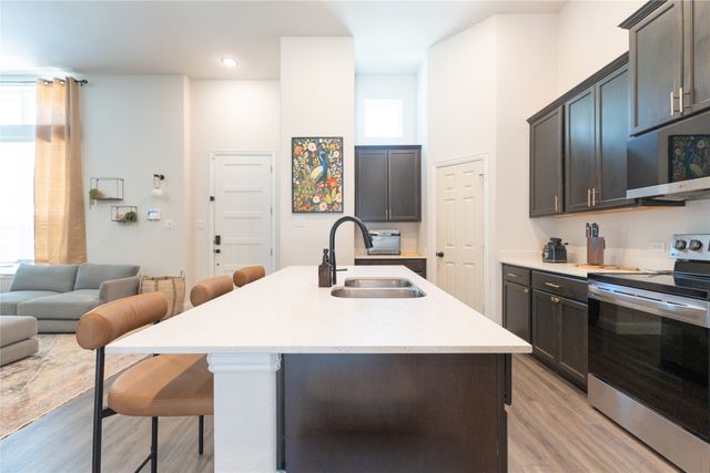 532 E 2nd Street, Irving, TX 75060