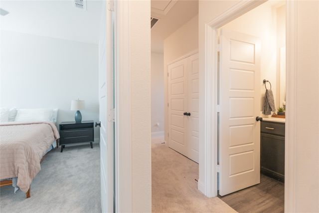 532 E 2nd Street, Irving, TX 75060