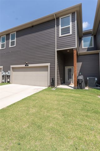 532 E 2nd Street, Irving, TX 75060