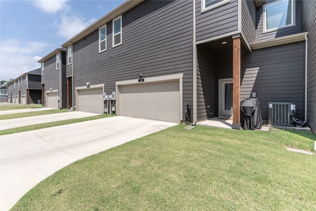 532 E 2nd Street, Irving, TX 75060
