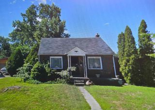 22004 Harper Lake Street, St Clair Shores, MI 48080