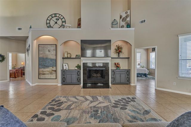 237 Blue Heron Drive, Montgomery, TX 77316