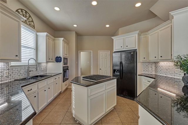 237 Blue Heron Drive, Montgomery, TX 77316