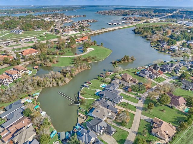 237 Blue Heron Drive, Montgomery, TX 77316