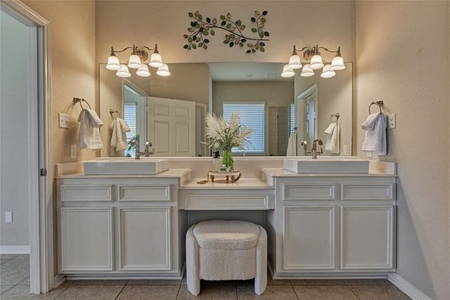 237 Blue Heron Drive, Montgomery, TX 77316