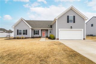 116 Parrish Point LN, Moyock, NC 27958