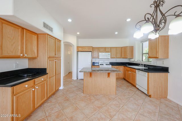 17859 W CLUB VISTA Drive, Surprise, AZ 85374
