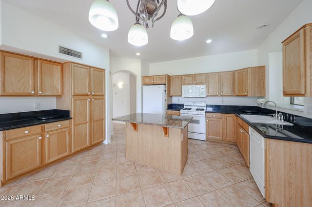 17859 W CLUB VISTA Drive, Surprise, AZ 85374