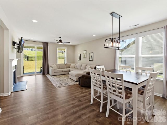 4322 Hunton Spring Lane NW, Concord, NC 28027