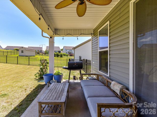 4322 Hunton Spring Lane NW, Concord, NC 28027