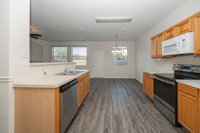 1305 Auburn Drive, Wylie, TX 75098