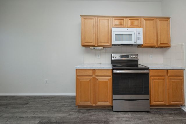 1305 Auburn Drive, Wylie, TX 75098