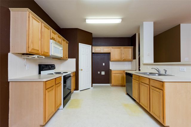 1305 Auburn Drive, Wylie, TX 75098