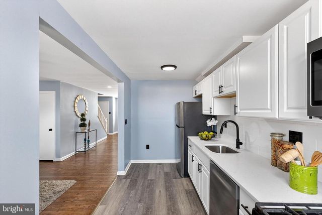 1216 HARSHAW RD, Brookhaven, PA 19015