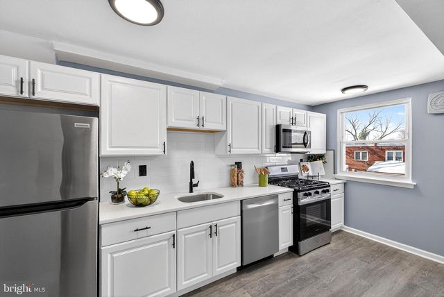 1216 HARSHAW RD, Brookhaven, PA 19015