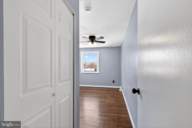 1216 HARSHAW RD, Brookhaven, PA 19015