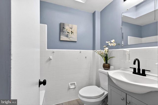 1216 HARSHAW RD, Brookhaven, PA 19015