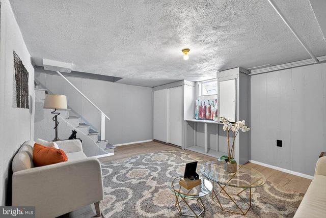 1216 HARSHAW RD, Brookhaven, PA 19015