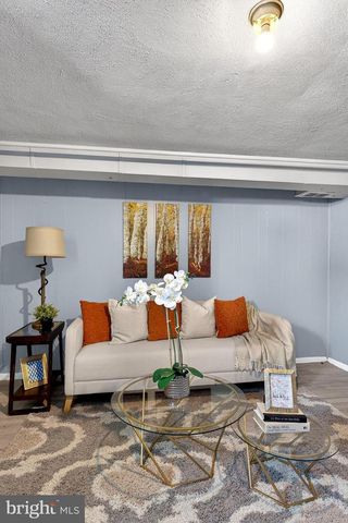 1216 HARSHAW RD, Brookhaven, PA 19015