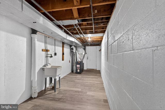 1216 HARSHAW RD, Brookhaven, PA 19015