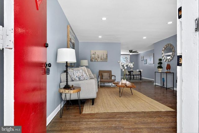 1216 HARSHAW RD, Brookhaven, PA 19015