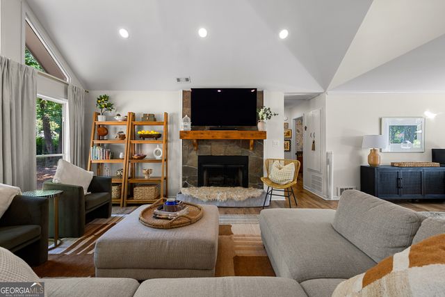 109 Crofts Corner, Peachtree City, GA 30269