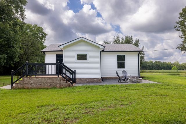 118 Strawberry Road, Anderson, SC 29626