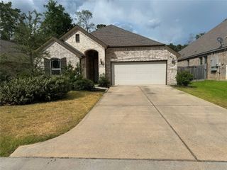 260 Scarlet Maple Way, Conroe, TX 77318