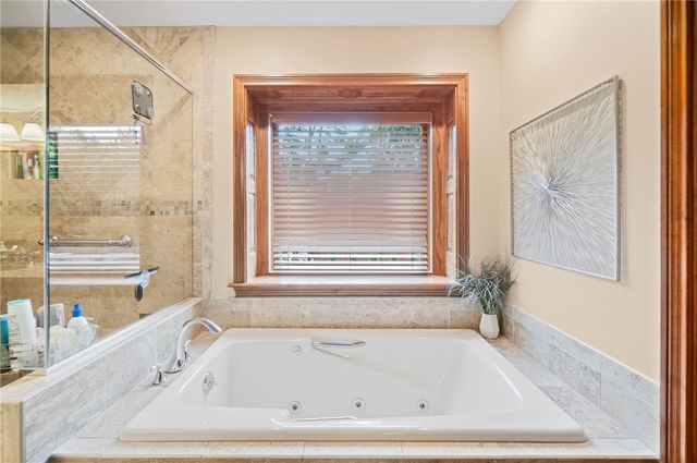 2091 Canterbury Court, Troy, OH 45373