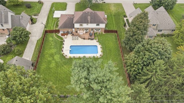 2091 Canterbury Court, Troy, OH 45373