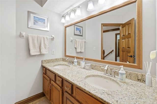 2091 Canterbury Court, Troy, OH 45373