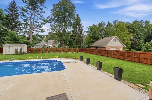 2091 Canterbury Court, Troy, OH 45373
