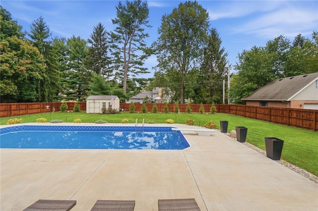 2091 Canterbury Court, Troy, OH 45373