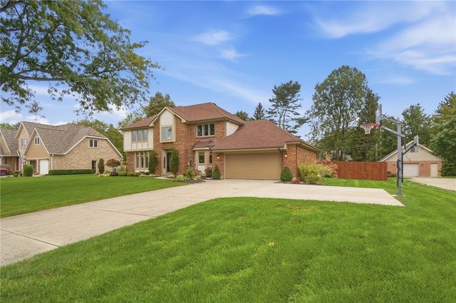 2091 Canterbury Court, Troy, OH 45373