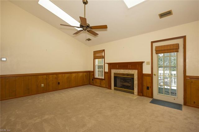 1104 Copper Stone CIR, Chesapeake, VA 23320