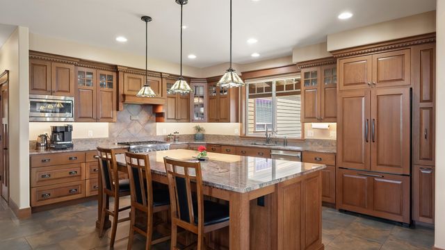 21617 E Harvard Vistas Ln, Newman Lake, WA 99025