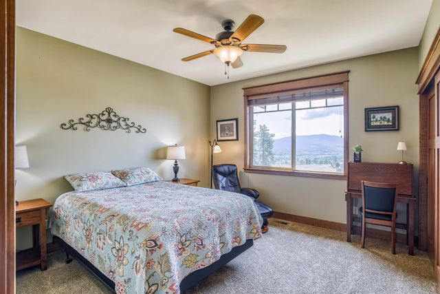 21617 E Harvard Vistas Ln, Newman Lake, WA 99025