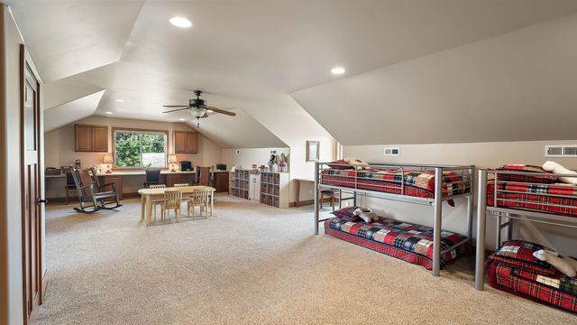 21617 E Harvard Vistas Ln, Newman Lake, WA 99025