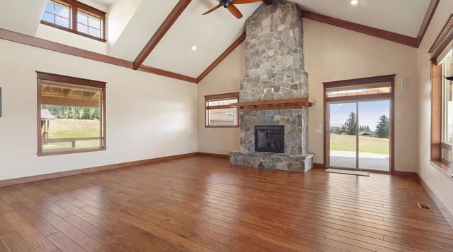 21617 E Harvard Vistas Ln, Newman Lake, WA 99025