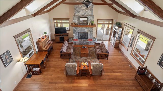 21617 E Harvard Vistas Ln, Newman Lake, WA 99025