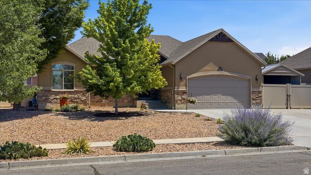 1912 N 2750 W, Clinton, UT 84015