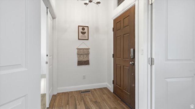 1912 N 2750 W, Clinton, UT 84015