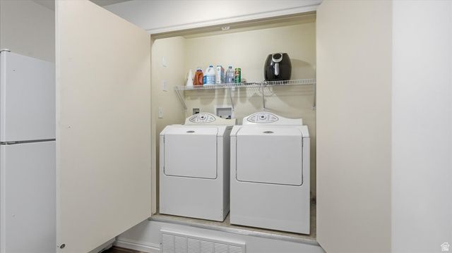 1912 N 2750 W, Clinton, UT 84015