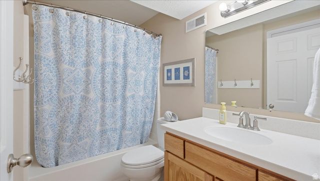 1912 N 2750 W, Clinton, UT 84015