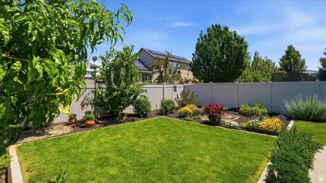 1912 N 2750 W, Clinton, UT 84015