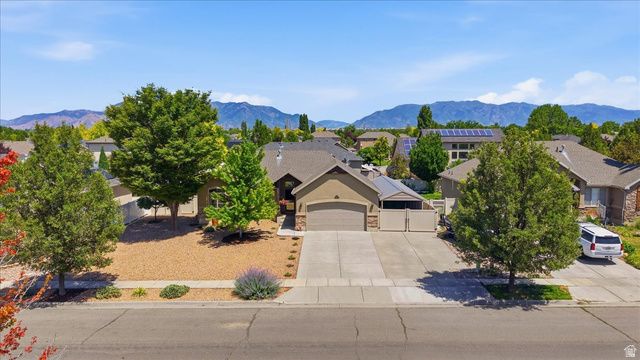 1912 N 2750 W, Clinton, UT 84015