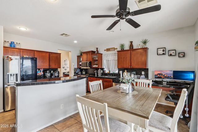 1847 N WESTFALL Lane, Casa Grande, AZ 85122