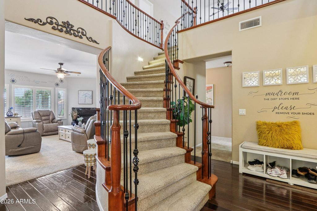 Image 18 of property listing at 1847 N WESTFALL Lane, Casa Grande, AZ 85122