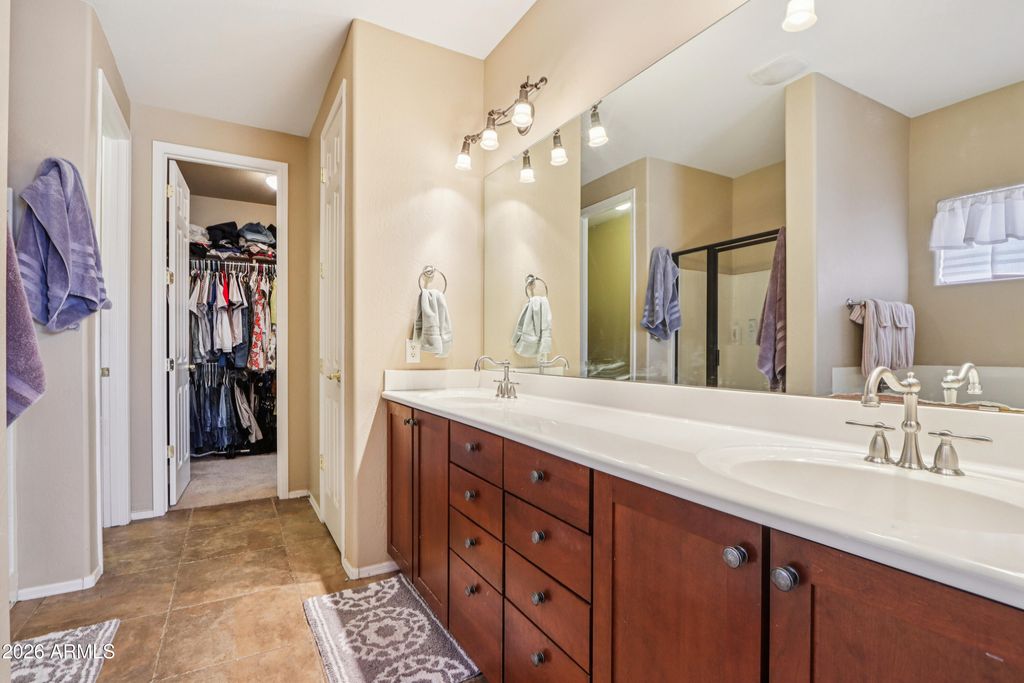 Image 24 of property listing at 1847 N WESTFALL Lane, Casa Grande, AZ 85122