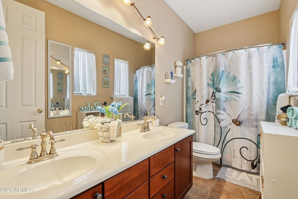 Image 41 of property listing at 1847 N WESTFALL Lane, Casa Grande, AZ 85122